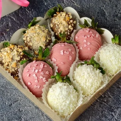 Бокс з полуниці у шоколаді - CHOCOBOX