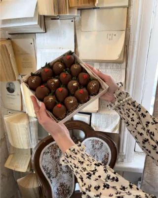 Бокс з полуниці у шоколаді - CHOCOBOX