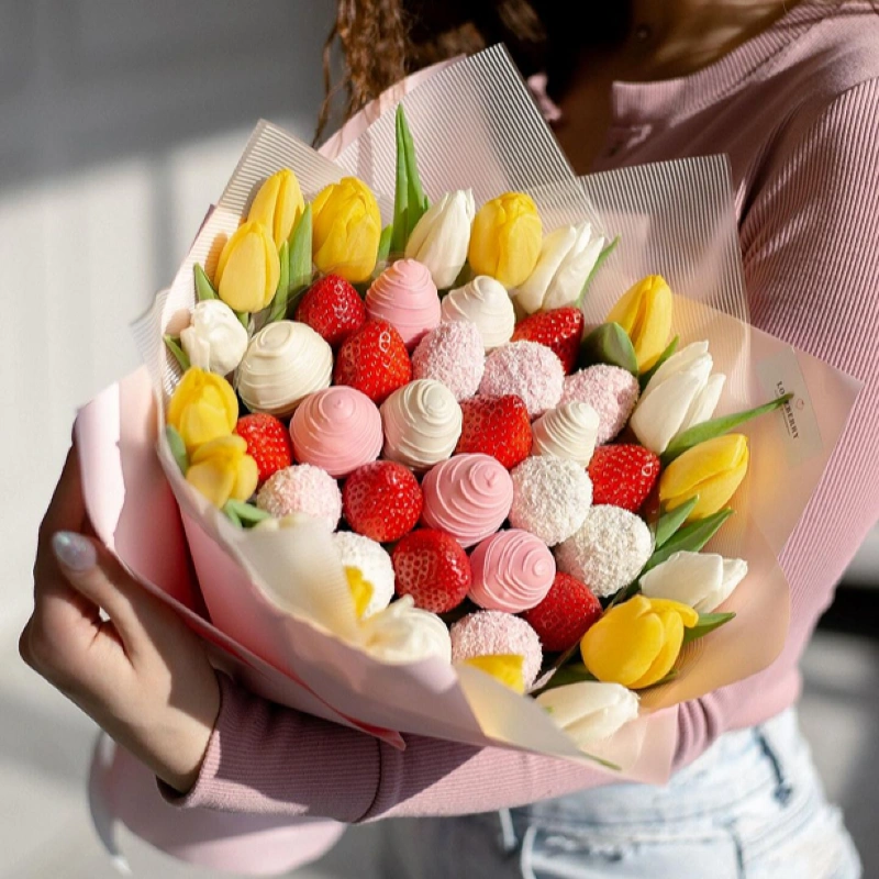 Букеты с цветами - CHOCOBOX