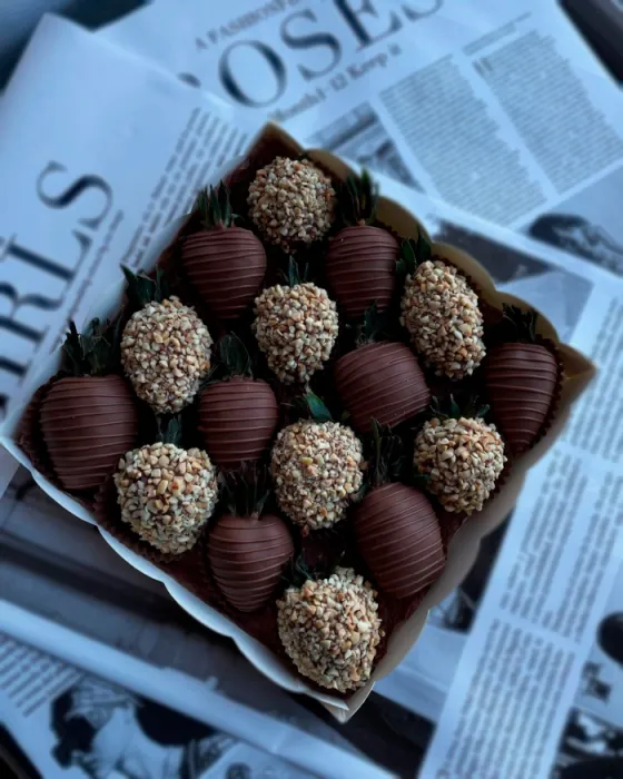 Бокс з полуниці у шоколаді - CHOCOBOX