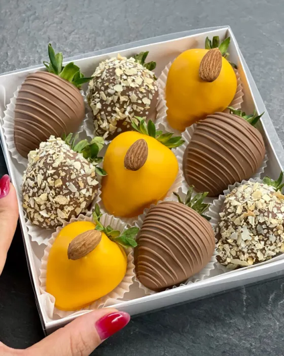 Бокс з полуниці у шоколаді - CHOCOBOX
