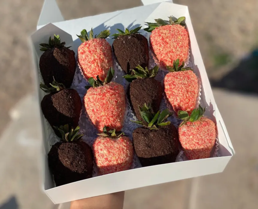 Бокс з полуниці у шоколаді - CHOCOBOX