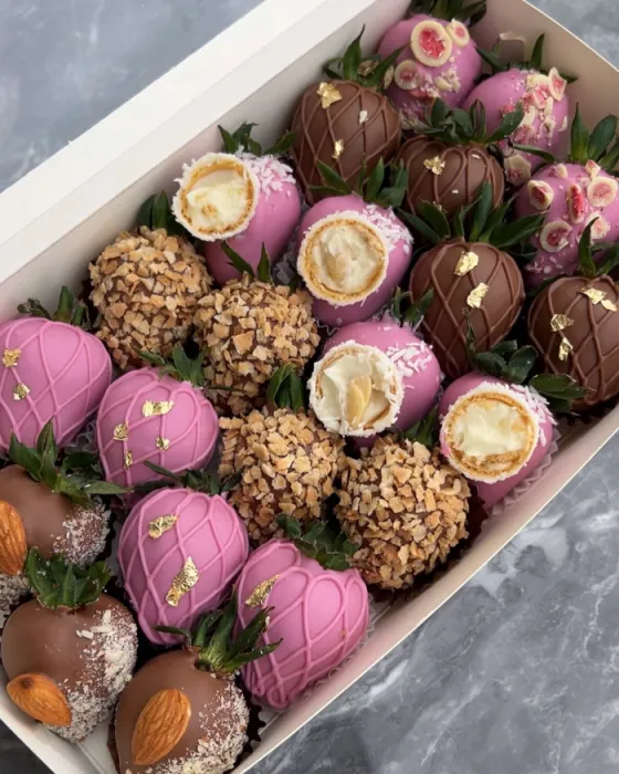 Бокс з полуниці у шоколаді - CHOCOBOX