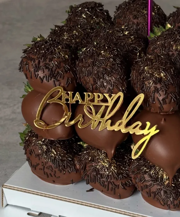 Бенто торт з полуниці в шоколаді - CHOCOBOX