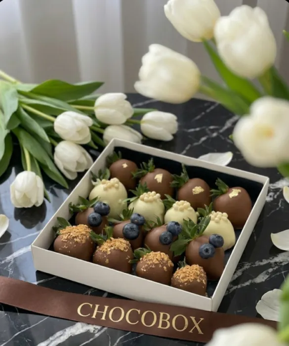 Бокс з полуниці у шоколаді - CHOCOBOX