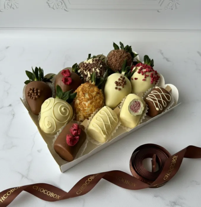 Бокс з полуниці у шоколаді - CHOCOBOX