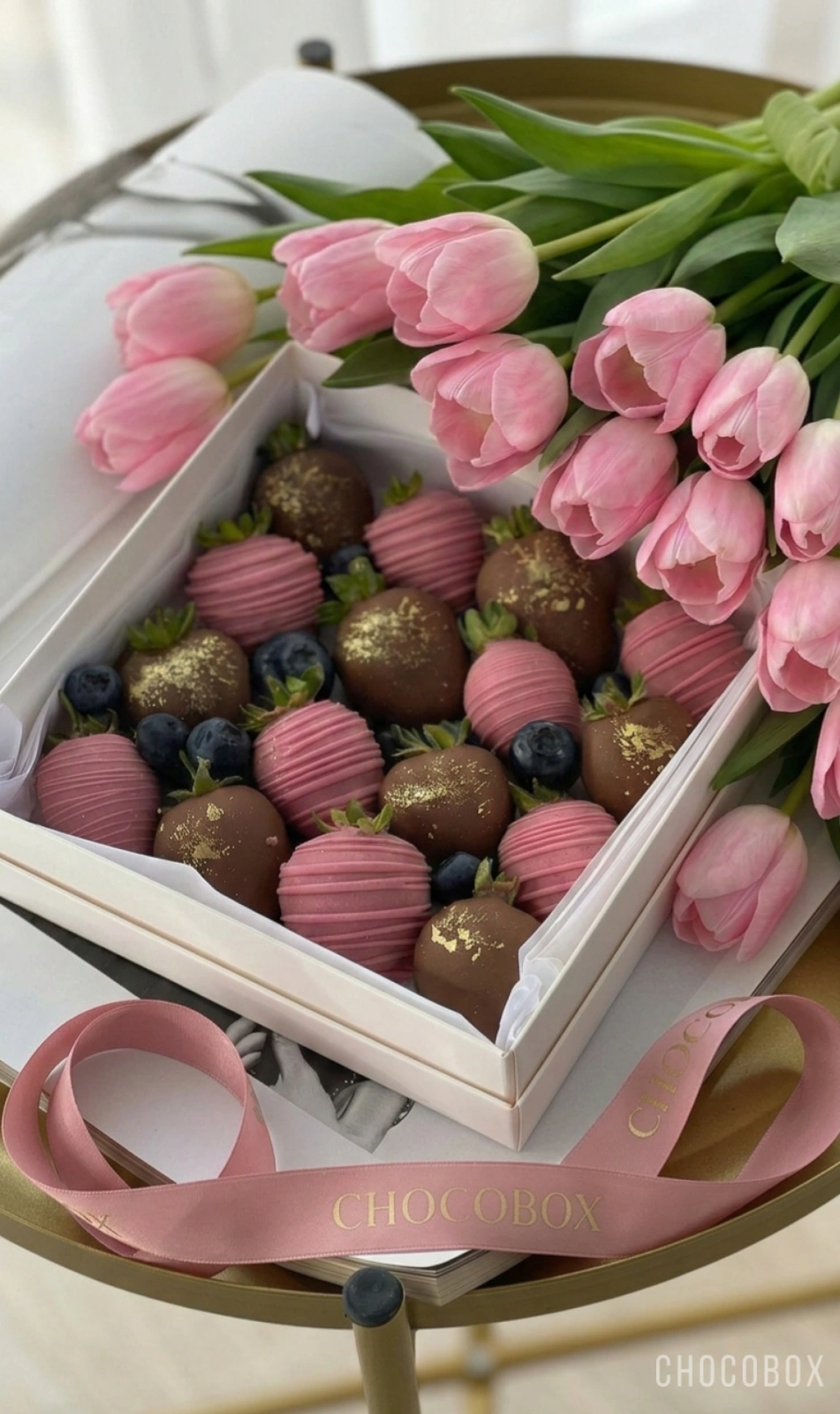 Бокс з полуниці у шоколаді - CHOCOBOX