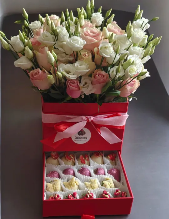 Композиція з полуниці в шоколаді - CHOCOBOX